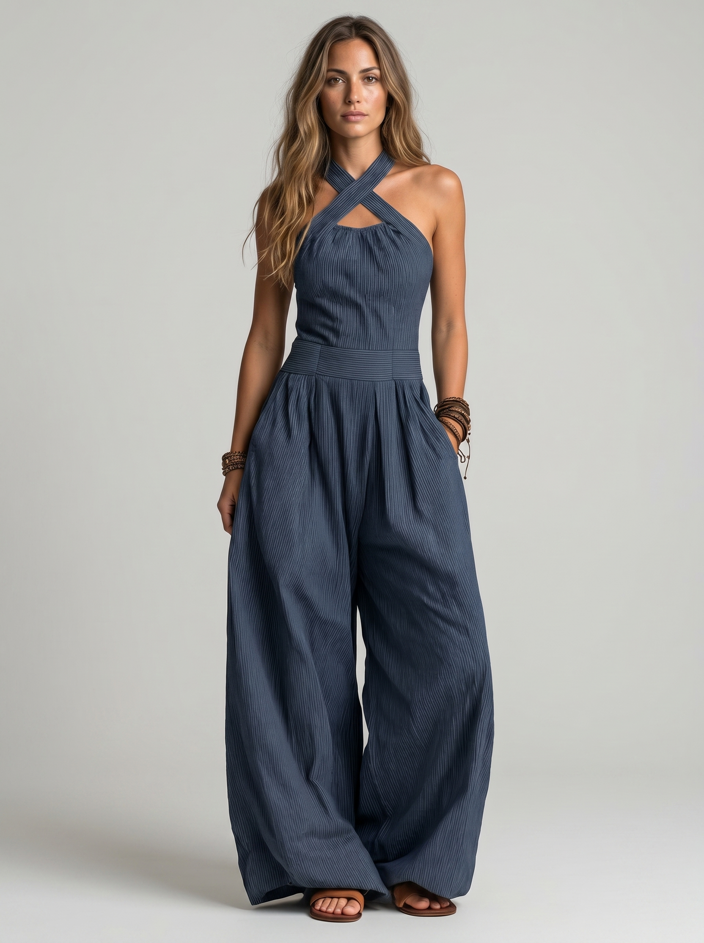 Blanca | Mono Elegante con Escote Cruzado